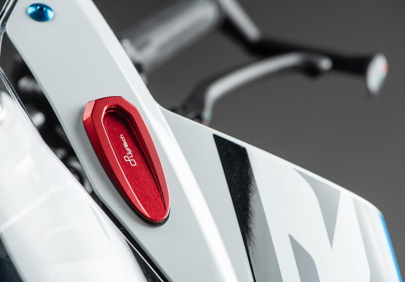 LIGHTECH PAIR OF MIRROR BLOCK-OFF PLATES BMW S1000RR 2019-2026